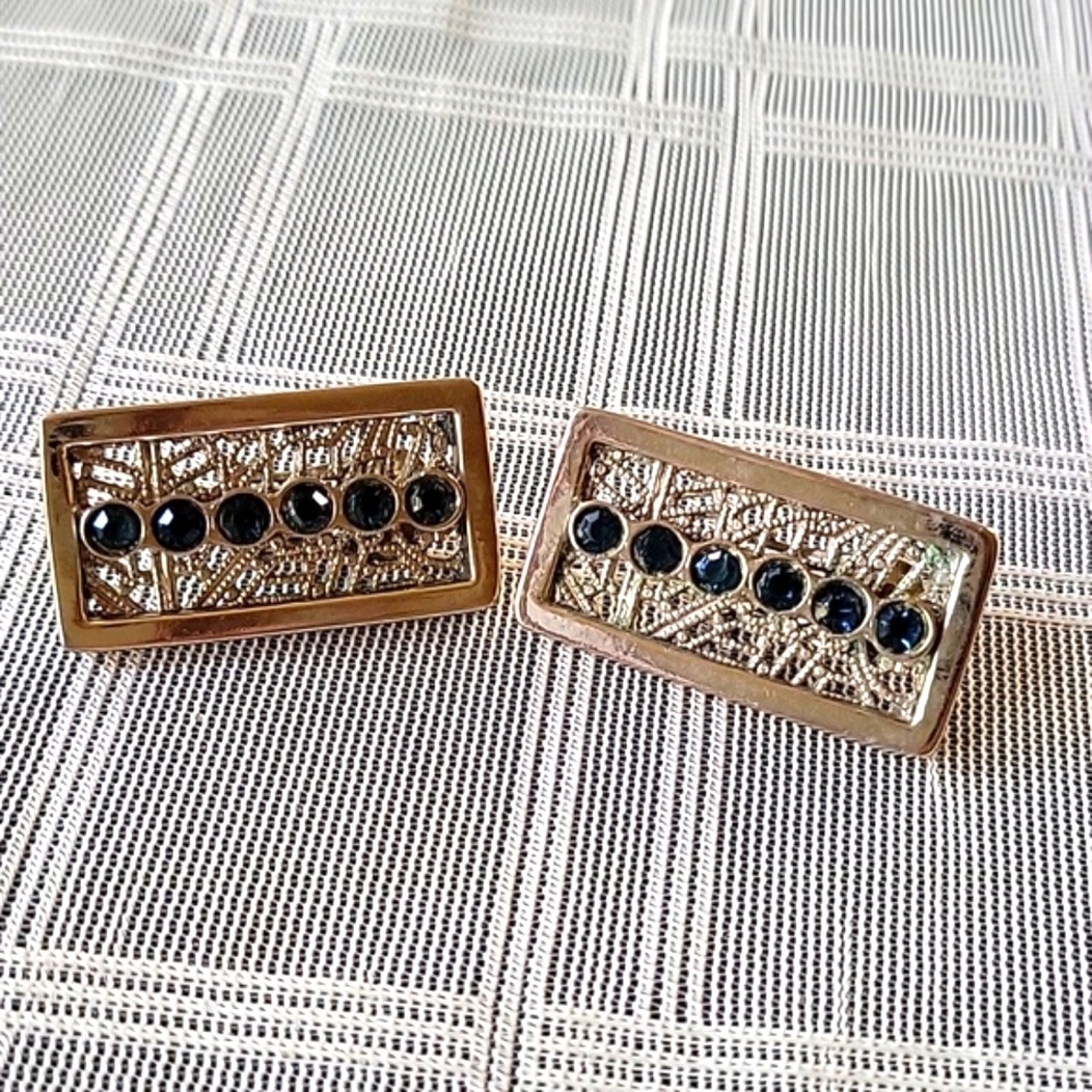 Vintage Tara Clip-on Earrings